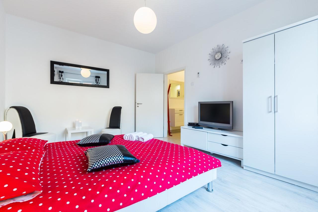Fifi Apartment W. Parking In Old Town Zadar Eksteriør bilde