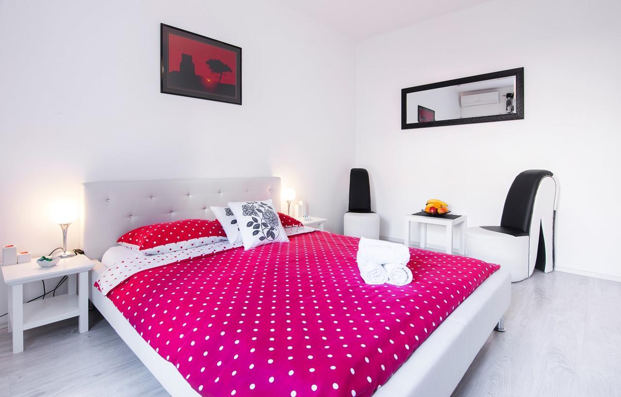 Fifi Apartment W. Parking In Old Town Zadar Eksteriør bilde